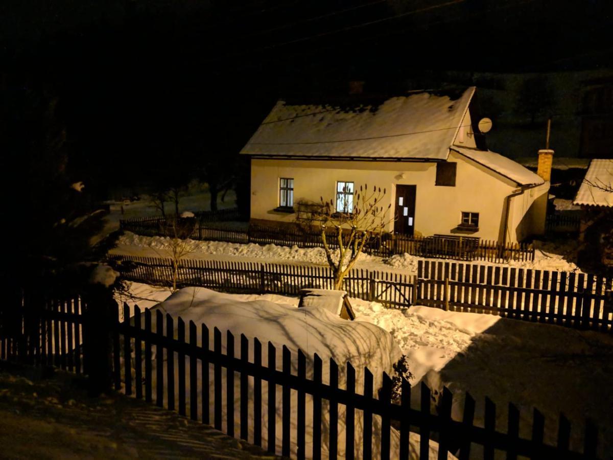 Chaloupka Na Konci Sveta Villa Raskov Bagian luar foto